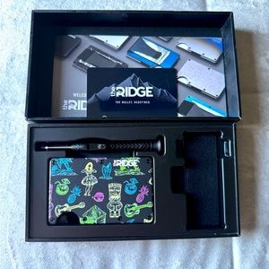 Ridge Wallet - Neon Tiki